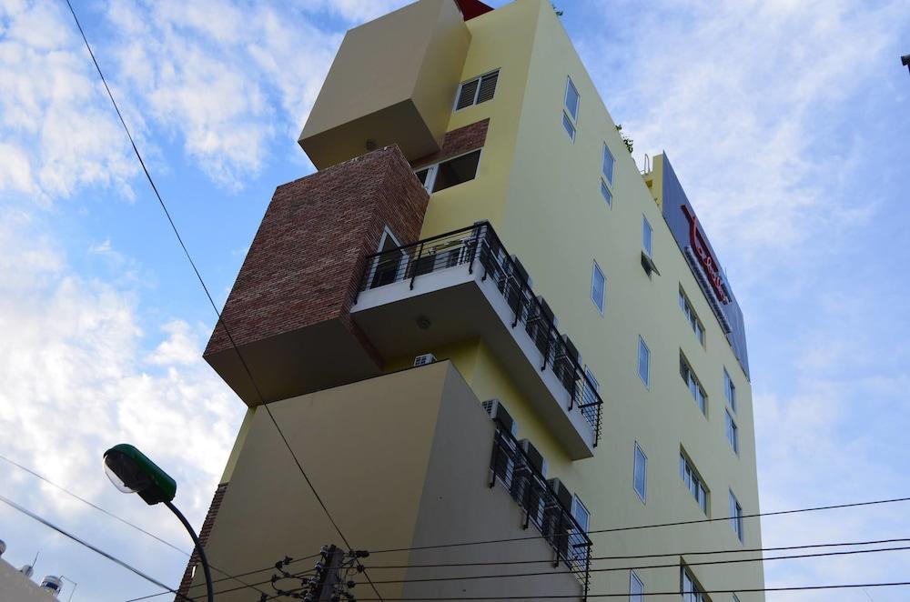 Tabalo Hostel Nha Trang Zewnętrze zdjęcie