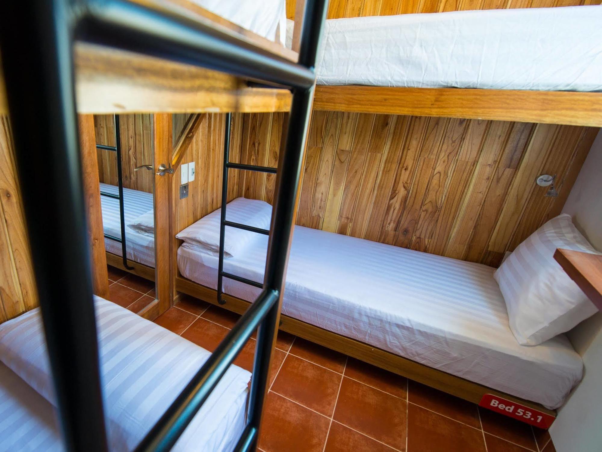 Tabalo Hostel Nha Trang Zewnętrze zdjęcie